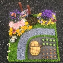 Garden, gardener, gardening, vegetable, funeral, sympathy, wreath, tribute, flowers, florist, gravesend, Northfleet, Kent, london