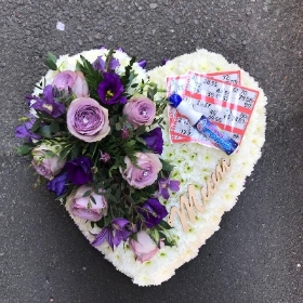 Bingo, heart, Funeral, sympathy, wreath, tribute, flowers, florist, gravesend, Northfleet, Kent, london