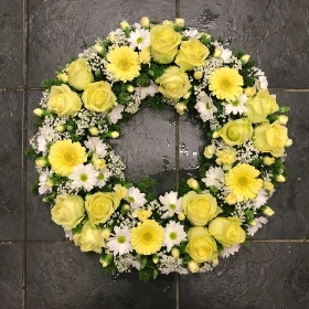 Lemon, white, rose, gerbera, Funeral, sympathy, wreath, tribute, flowers, florist, gravesend, Northfleet, Kent, london