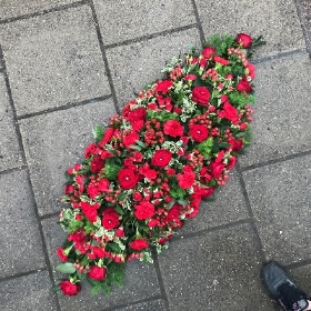 Red, coffin, spray, Funeral, sympathy, wreath, tribute, flowers, florist, gravesend, Northfleet, Kent, london