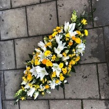 Yellow, white, coffin, spray, Funeral, sympathy, wreath, tribute, flowers, florist, gravesend, Northfleet, Kent, london