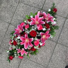 Red, pink, white, coffin, spray, Funeral, sympathy, wreath, tribute, flowers, florist, gravesend, Northfleet, Kent, london