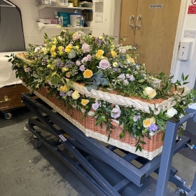 Rose, wicker, coffin, garland, Funeral, sympathy, wreath, tribute, flowers, florist, gravesend, Northfleet, Kent, london