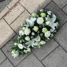 White, coffin, spray, Funeral, sympathy, wreath, tribute, flowers, florist, gravesend, Northfleet, Kent, london