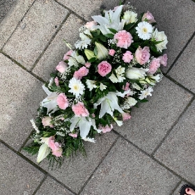White, pink, coffin, spray, Funeral, sympathy, wreath, tribute, flowers, florist, gravesend, Northfleet, Kent, london