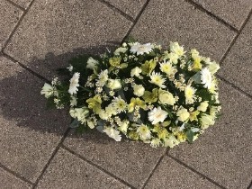 Lemon, white, spray, Funeral, sympathy, wreath, tribute, flowers, florist, gravesend, Northfleet, Kent, london