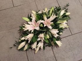Lily, spray, Funeral, sympathy, wreath, tribute, flowers, florist, gravesend, Northfleet, Kent, london