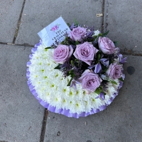White, purple, lilac, posy, arrangement, Funeral, sympathy, wreath, tribute, flowers, florist, gravesend, Northfleet, Kent, london