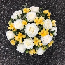 Rose, freesia, posy, arrangement, Funeral, sympathy, wreath, tribute, flowers, florist, gravesend, Northfleet, Kent, london