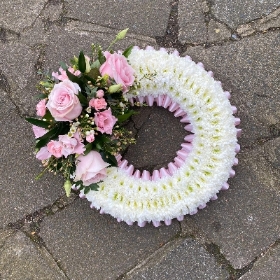 White, pink, Funeral, sympathy, wreath, tribute, flowers, florist, gravesend, Northfleet, Kent, london