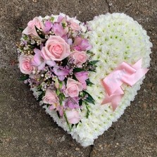 Pale, baby, Pink, white, heart, Funeral, sympathy, wreath, tribute, flowers, florist, gravesend, Northfleet, Kent, london