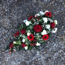 Red, white, spray, Funeral, sympathy, wreath, tribute, flowers, florist, gravesend, Northfleet, Kent, london