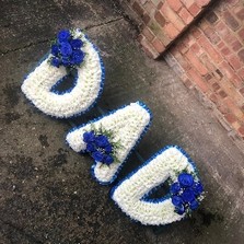 XL, large, big, dad, letters, word, Funeral, sympathy, wreath, tribute, flowers, florist, gravesend, Northfleet, Kent, london