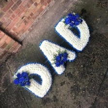 XL, large, big, dad, letters, word, Funeral, sympathy, wreath, tribute, flowers, florist, gravesend, Northfleet, Kent, london