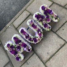 Mum, pretty, combination, letters, word, Funeral, sympathy, wreath, tribute, flowers, florist, gravesend, Northfleet, Kent, london