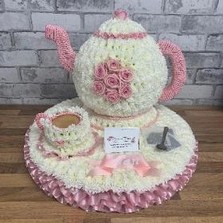 Teapot, pretty, cup, tea, pot, Funeral, sympathy, wreath, tribute, flowers, florist, gravesend, Northfleet, Kent, london