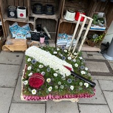 Cricket, bat, ball, stump, sport, Funeral, sympathy, wreath, tribute, flowers, florist, gravesend, Northfleet, Kent, london