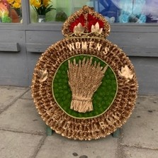 World, war, military, service, women’s, land, army, medal, Funeral, sympathy, wreath, tribute, flowers, florist, gravesend, Northfleet, Kent, london