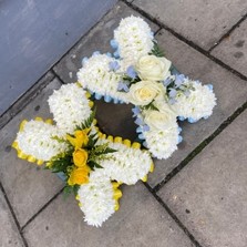 Last, kiss, goodbye, double, twin, pair, kisses, Funeral, sympathy, wreath, tribute, flowers, florist, gravesend, Northfleet, Kent, London