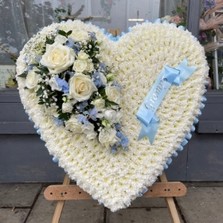 Standing, heart, traveller, gypsy, funeral, flowers, Kent, london