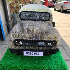 Landrover, defender, Funeral, sympathy, wreath, tribute, flowers, florist, gravesend, Northfleet, Kent, London, Essex 