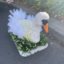 Swan, Funeral, sympathy, wreath, tribute, flowers, florist, gravesend, Northfleet, Kent, London, Essex 