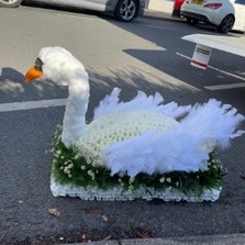 Swan, Funeral, sympathy, wreath, tribute, flowers, florist, gravesend, Northfleet, Kent, London, Essex 