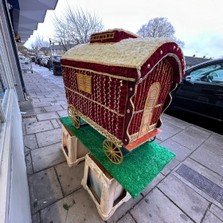 Reading, bowtop, bow top, ledge, edge, wagon, gypsy, traveller, Funeral, sympathy, wreath, tribute, flowers, florist, gravesend, Northfleet, Kent, London, Essex 