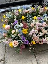 Coffin, surround, meadow, wildflower, natural, Funeral, sympathy, wreath, tribute, flowers, florist, gravesend, Northfleet, Kent, London, Essex 