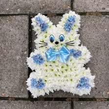 Baby, child, bunny, mini, boy, girl, Funeral, sympathy, wreath, tribute, flowers, florist, gravesend, Northfleet, Kent, London