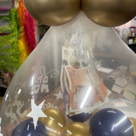 Money popping balloon