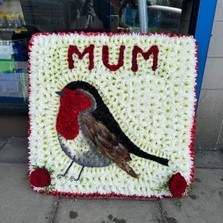 Robin, red breast, bird, Funeral, sympathy, wreath, tribute, flowers, florist, gravesend, Northfleet, Kent, London, Essex 