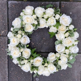 Rose, ivy, heart, Funeral, sympathy, wreath, tribute, flowers, florist, gravesend, Northfleet, Kent, London, Essex 