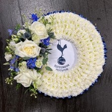 Football, badge, logo, team, image, photo, Funeral, sympathy, wreath, tribute, flowers, florist, gravesend, Northfleet, Kent, London, Essex 