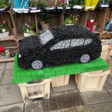 Large, big, xl, car, traveller, gypsy, Funeral, sympathy, wreath, tribute, flowers, florist, gravesend, Northfleet, Kent, London, Essex 