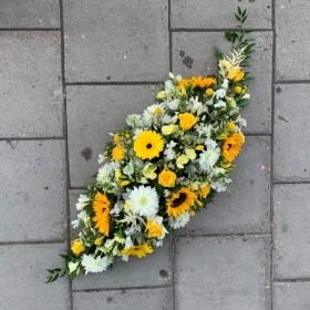Yellow, white, sunflower, coffin, Funeral, sympathy, wreath, tribute, flowers, florist, gravesend, Northfleet, Kent, London
