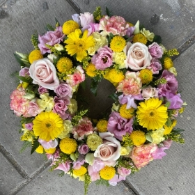 Yellow, pink, pretty, Funeral, sympathy, wreath, tribute, flowers, florist, gravesend, Northfleet, Kent, London, Essex 